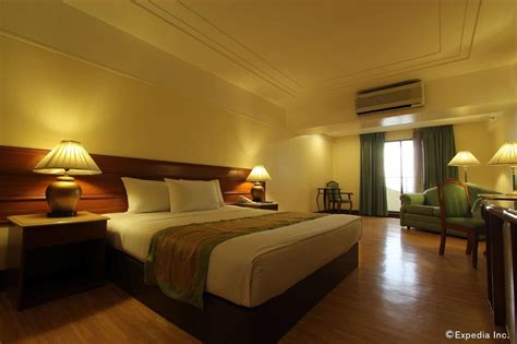 cheap hotels in buendia|Top 10 Hotels Near Buendia Station .